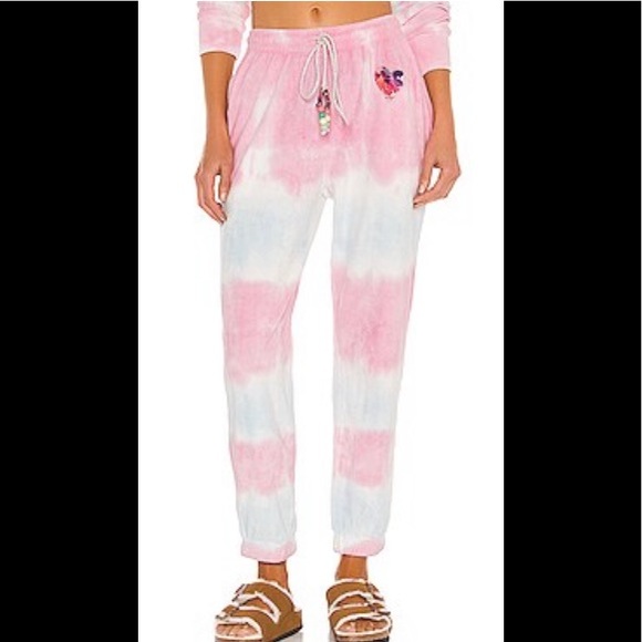 New LOVESHACKFANCY Santinella Pant Sweatpants in Cherry Fizz - Picture 1 of 5